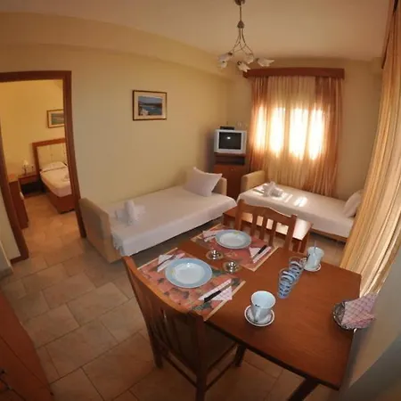 Lägenhet Koula 2-koula